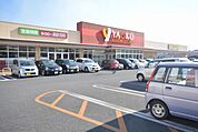 ヤオコー 桐生境野店(379m)