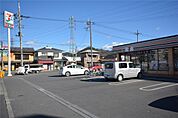 セブンイレブン桐生東小前店(261m)