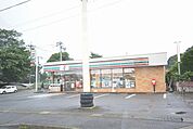セブンイレブン桐生川内3丁目店(1、300m)