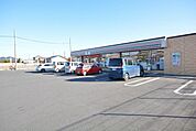 セブンイレブン群馬桐原店(657m)