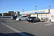 ローソン桐生広沢町五丁目店(277m)