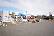 ローソン太田薮塚北店(591m)