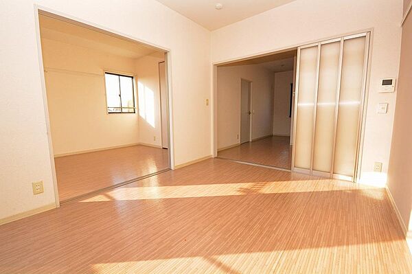 apartment 群馬県みどり市笠懸町鹿4004-1
笠懸町鹿の賃貸情報を見る
物件地図