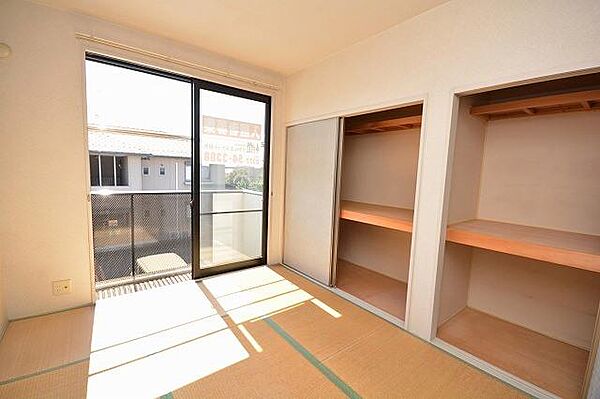 apartment 群馬県みどり市笠懸町阿左美602-6
笠懸町阿左美の賃貸情報を見る
物件地図