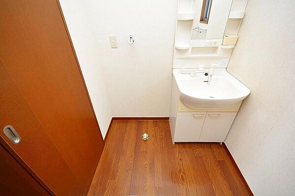 apartment 群馬県桐生市新里町新川3986
新里町新川の賃貸情報を見る
物件地図