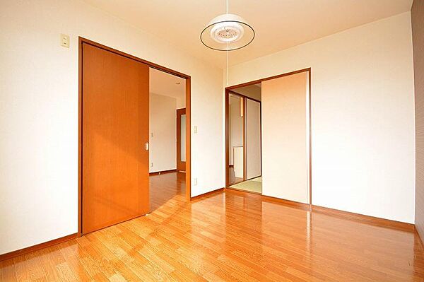 apartment 群馬県桐生市新里町新川3986
新里町新川の賃貸情報を見る
物件地図