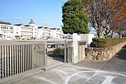 赤堀南小学校(950m)
