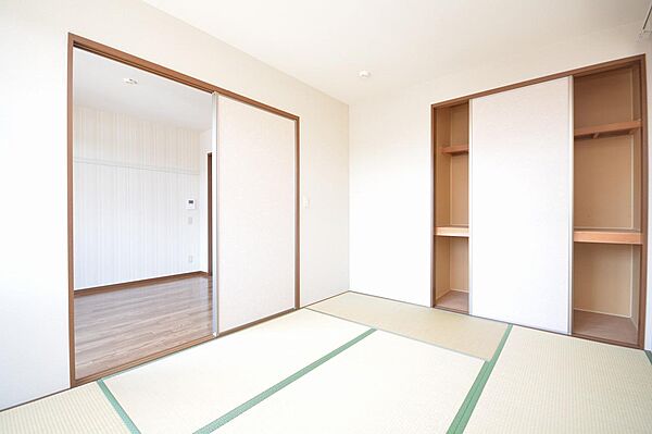 apartment 群馬県桐生市新里町新川1215-7
新里町新川の賃貸情報を見る
物件地図
