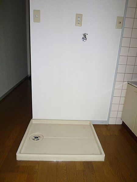 画像9:洗濯機置場