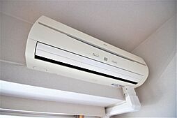 エアコンで一年中快適に過ごせます。