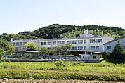 湖陵小学校 1762m