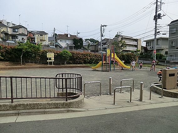 鴨居四丁目公園...