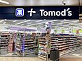 トモズ　横浜岡...