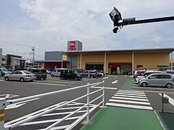 [周辺] ベルク　座間南栗原店は駐車場広めの大きめのスーパーです！さがみ野駅から徒歩12分！ 約210m