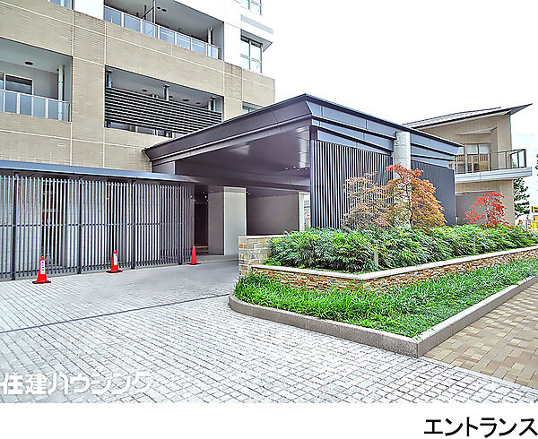 玄関を拡大表示