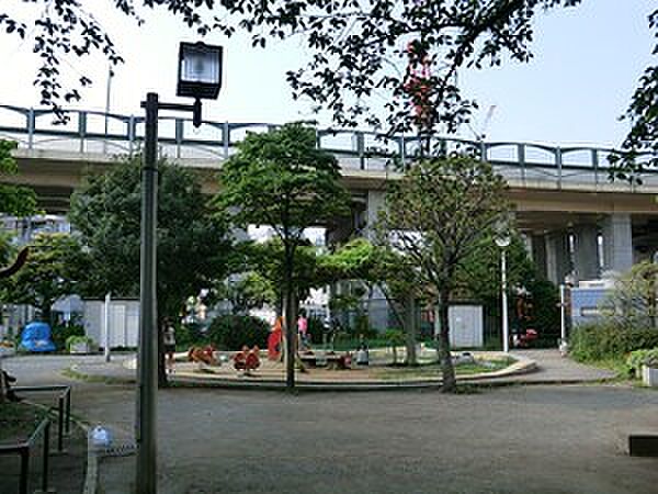 周辺を拡大表示