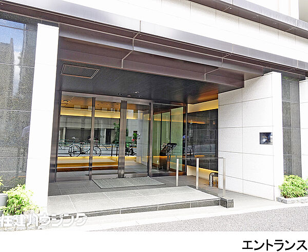 玄関を拡大表示