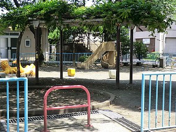 下萩中児童公園
