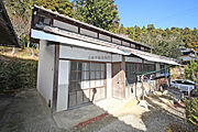 離れ