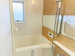 [風呂] ～新規交換したキレイなバスルーム　気持ち良く湯船に浸かる事が出来ます～