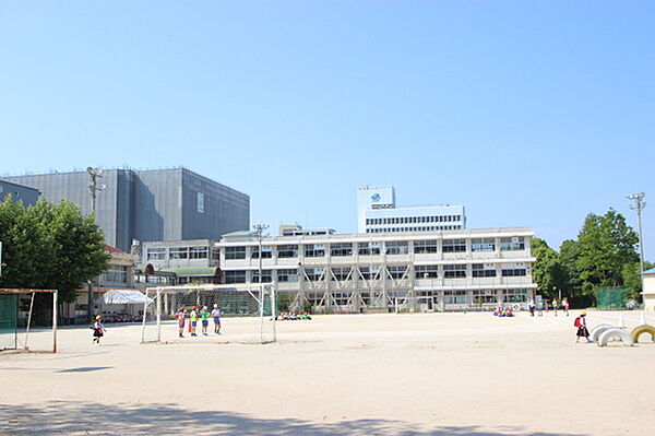 画像7:小学校「広島市立天満小学校まで614ｍ」