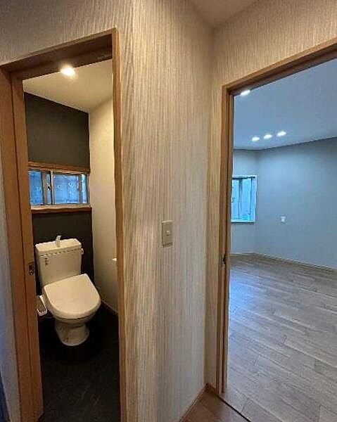 トイレを拡大表示