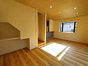 ダウンライト新設！壁クロス・床材貼替済！