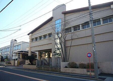 名古屋市立原中学校まで970m