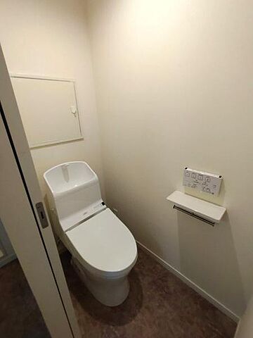 トイレ オオタピア植田 3階/-