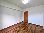 6.4帖洋室の別角度です