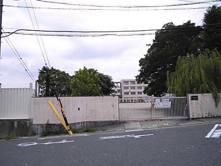 名古屋市立太子小学校まで740m