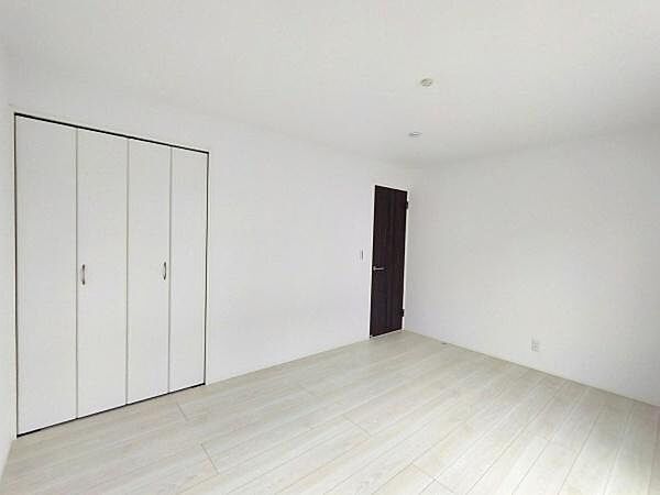 洋室を拡大表示