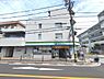 周辺：ファミリーマート大坪店まで400m