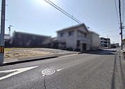 現地と前面道路