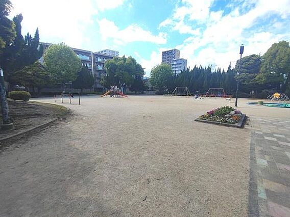 西一社第三公園...