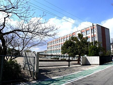 名古屋市立鳴子小学校まで260m
