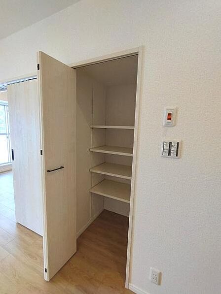 リビング収納