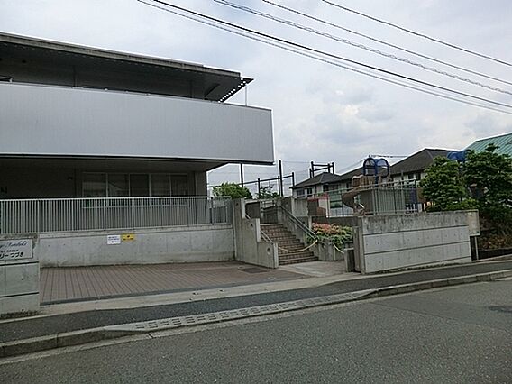 ナーサリーつづ...