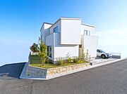建物参考プラン（外観パース）木造2階建、延床面積157.74平米、建物価格5000万円（税込）、設計監査・外構費用込み