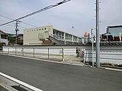 ルンビニ幼稚園まで2289m