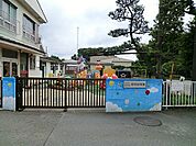 都岡幼稚園まで1430m