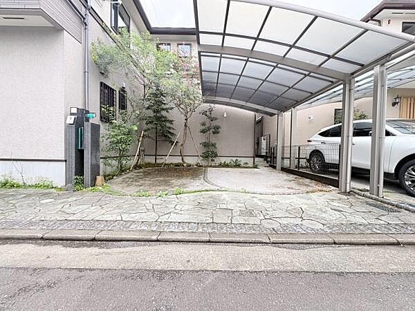 駐車場を拡大表示