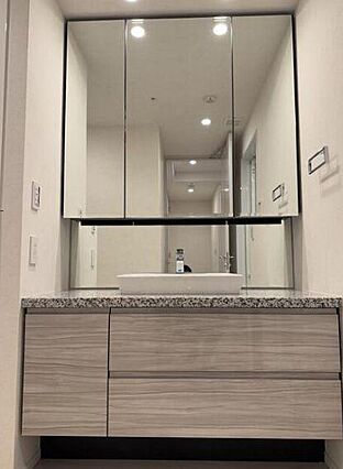 ご家族の1日が...