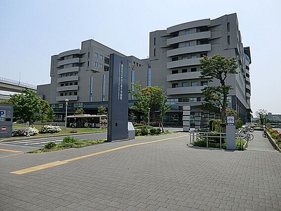 横浜市立みなと...