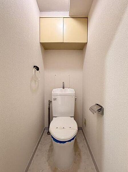 白を基調とした明るく清潔感のある空間です。