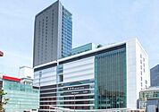 NEWoMan横浜まで500m