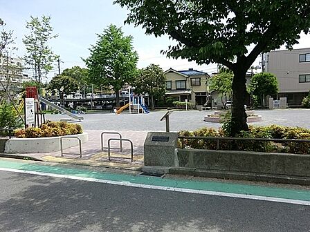 天王町公園まで800m