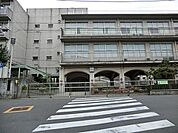 横浜市立老松中学校まで750m