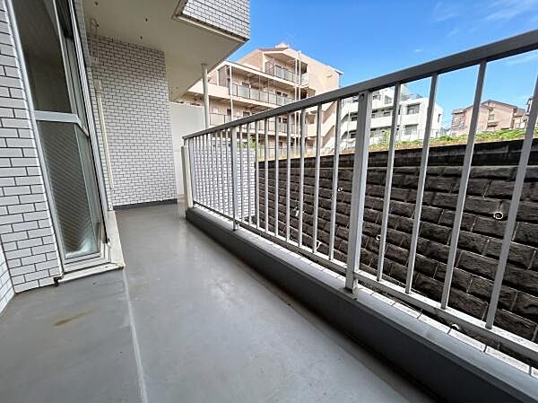 バルコニーを拡大表示