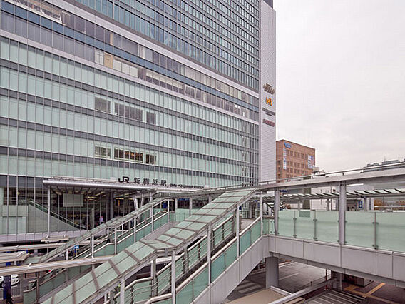 新横浜駅(JR...